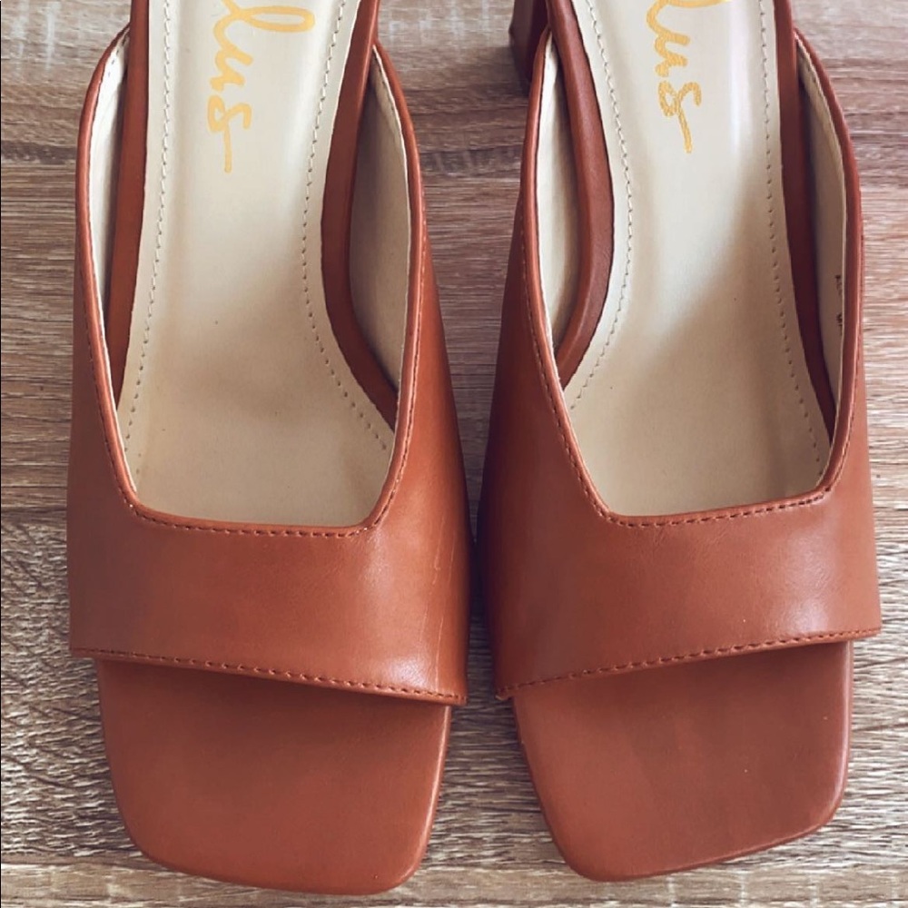 Brown/Nude Lulu’s sandals/heels